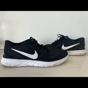 Nike Free- Black Men Sz 10.5